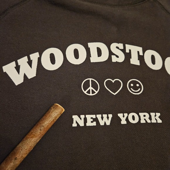 Woodstock New York Cropped Sweatshirt by One Love Clothing Los Angeles - Size Sm - Picture 5 of 9